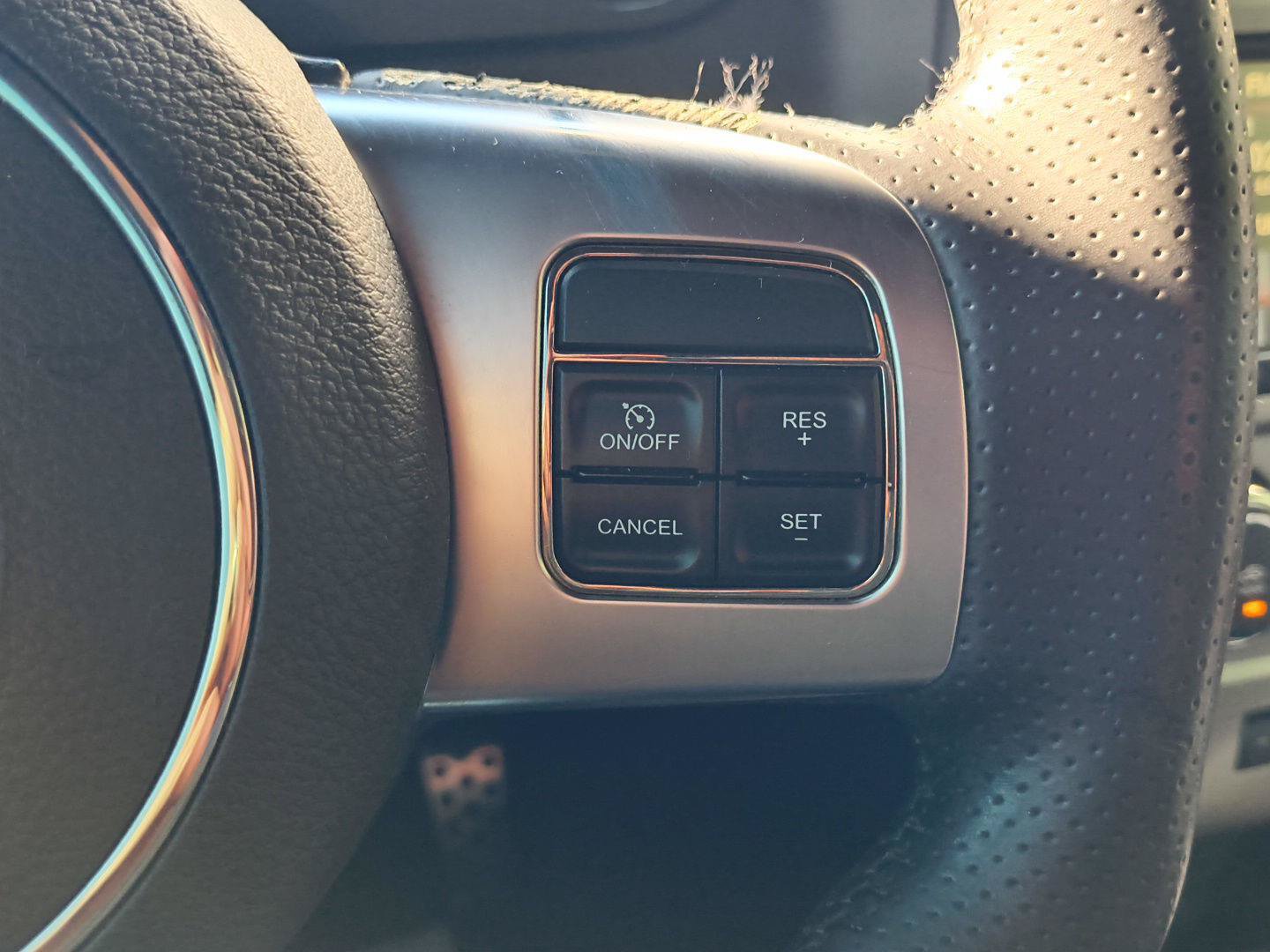 Used 2013 Dodge Challenger SRT8 RWD image 18