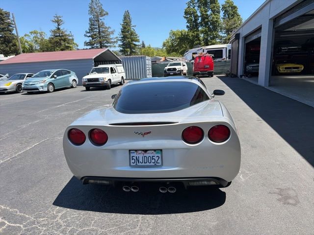 Used 2005 Chevrolet Corvette Coupe w/ Preferred Equipment Group RWD image 10