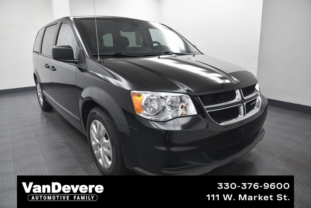 Used 2019 Dodge Grand Caravan SE image 1