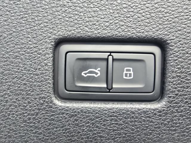 New 2025 Audi RS Q8 performance image 16