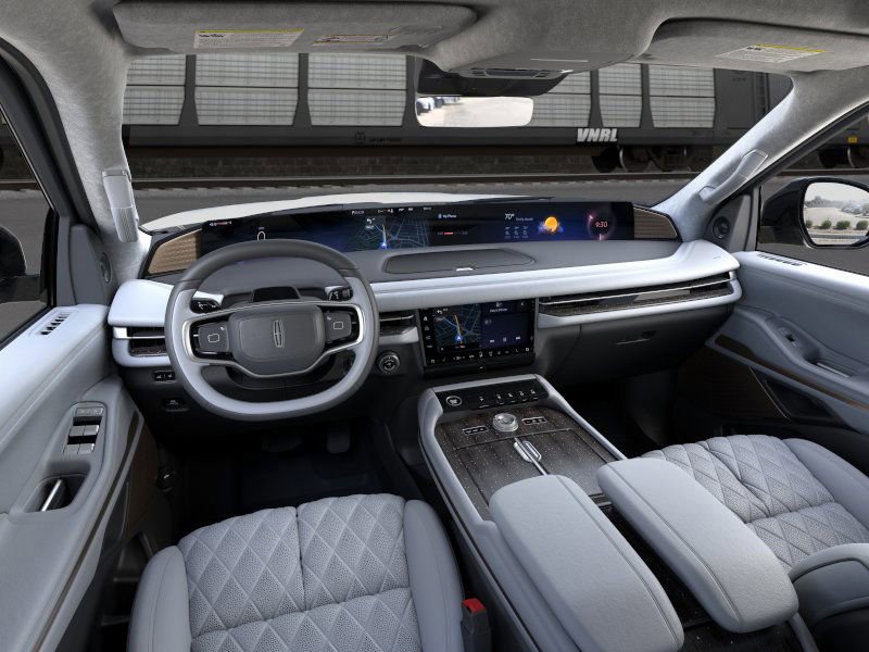 New 2025 Lincoln Navigator L Black Label image 9