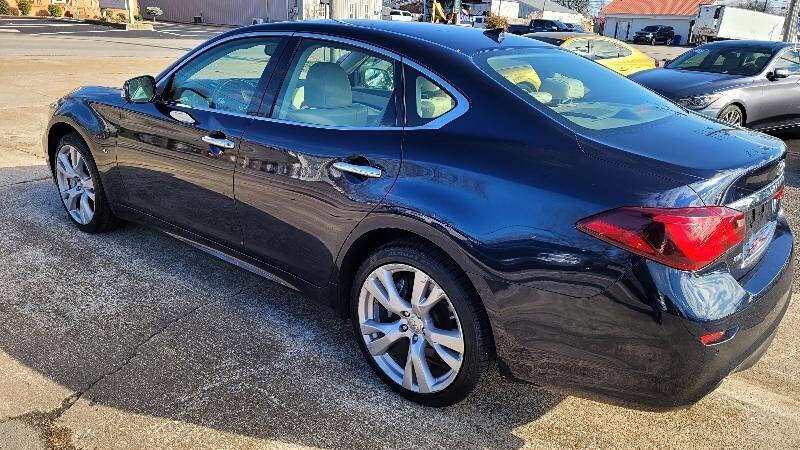 Used 2015 INFINITI Q70 3.7 w/ Technology Package AWD/4WD image 3