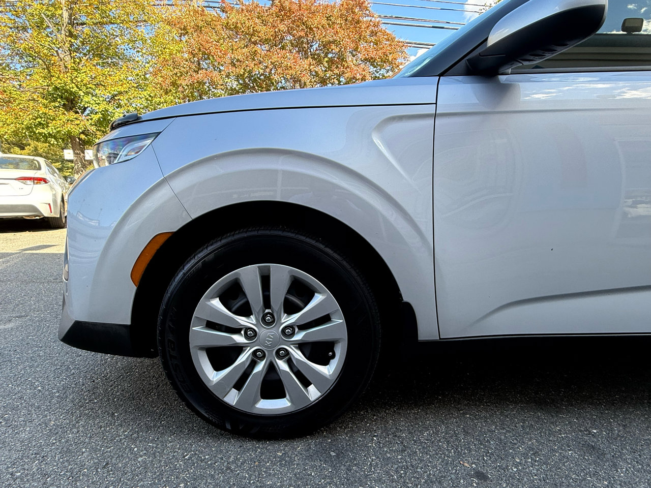 Used 2021 Kia Soul LX image 4