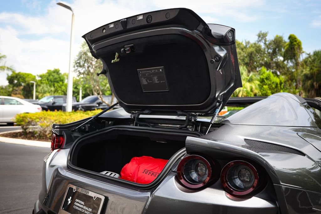 Certified 2022 Ferrari 812 GTS RWD image 21