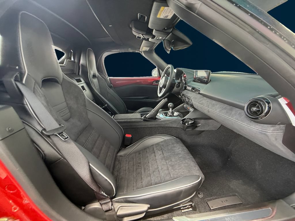 New 2026 MAZDA MX-5 Miata Club w/ Interior Package RWD image 16