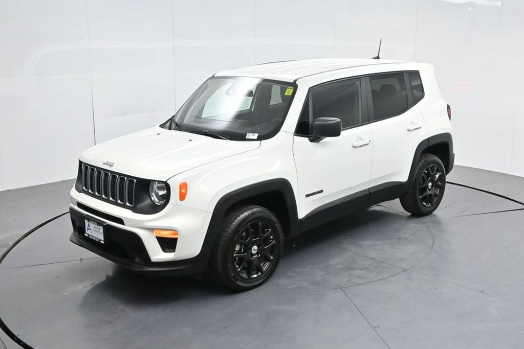 Used 2023 Jeep Renegade Latitude AWD/4WD image 47