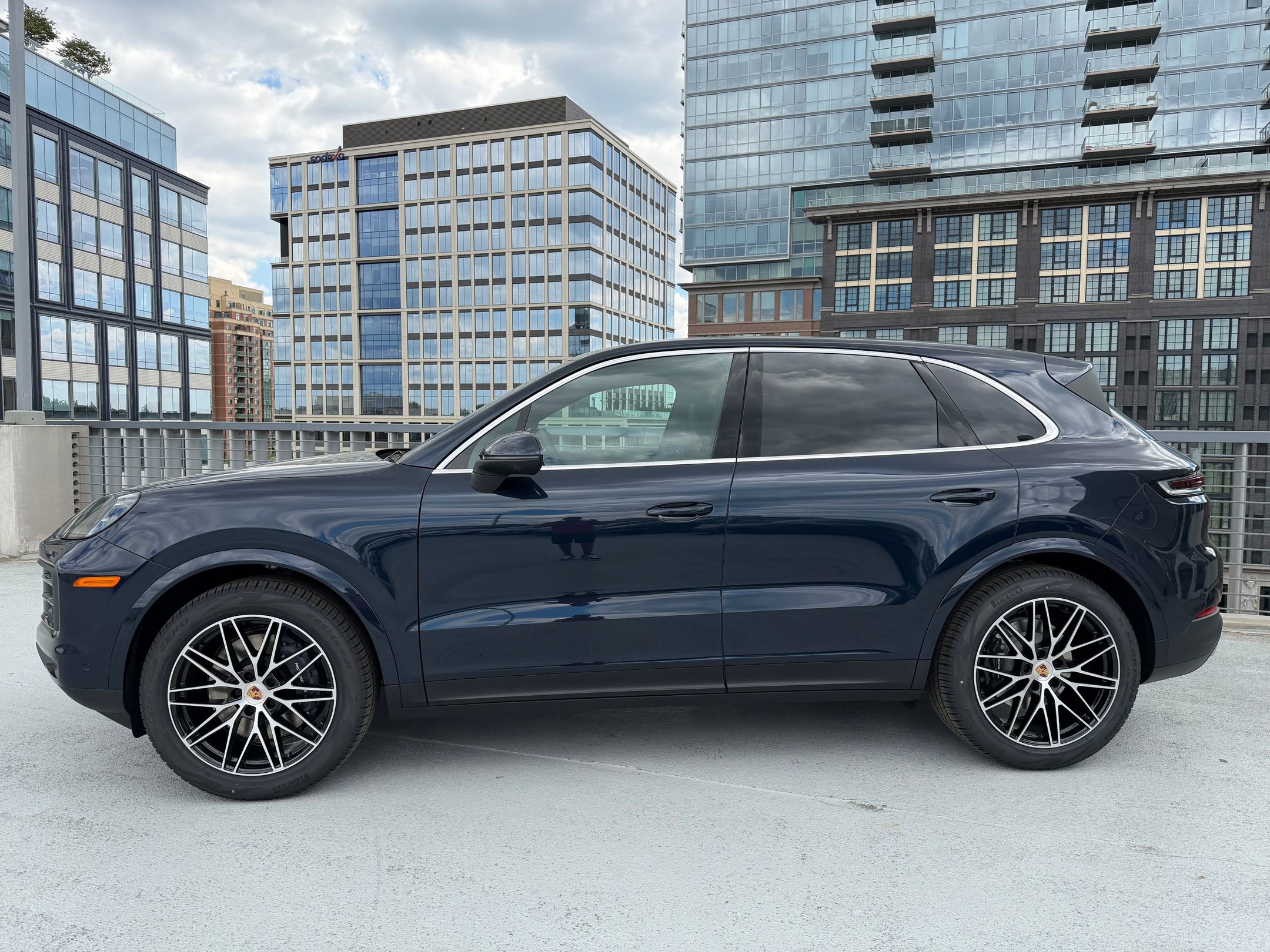 Used 2026 Porsche Cayenne AWD/4WD image 2