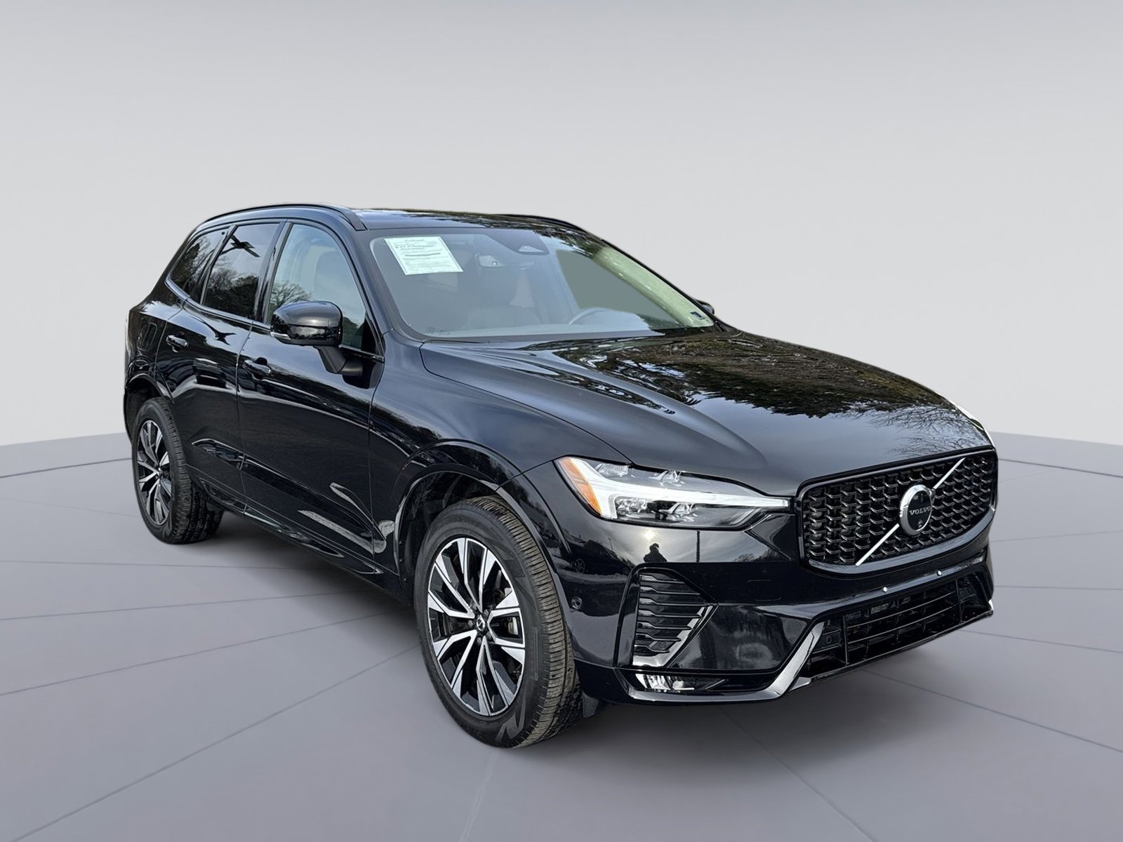 Used 2025 Volvo XC60 B5 Plus