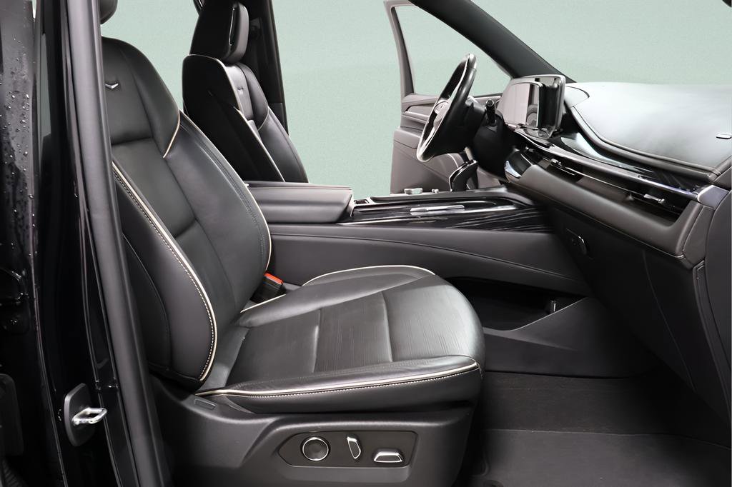 Used 2023 Cadillac Escalade Sport w/ Touring Package image 34