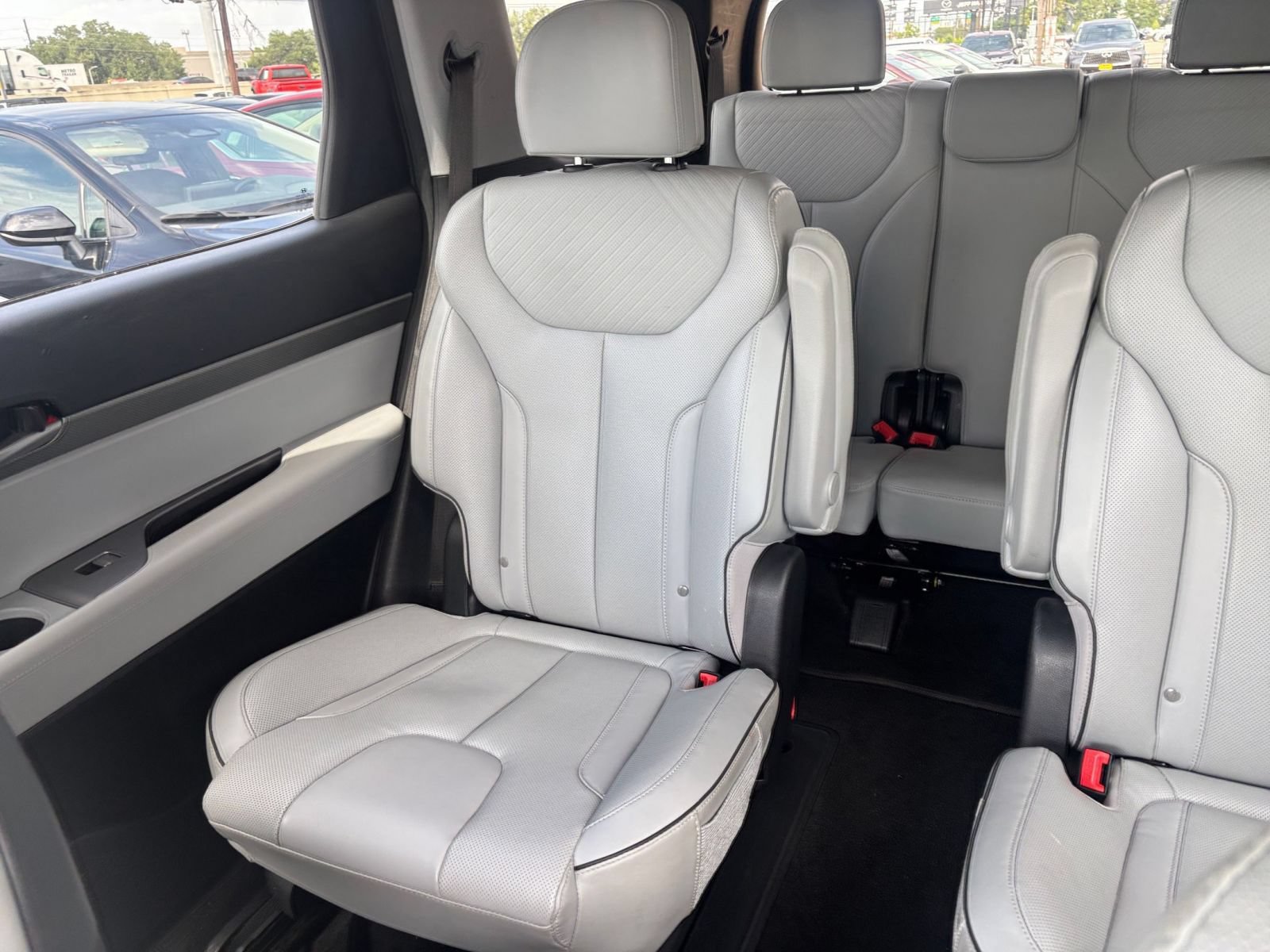 Used 2024 Hyundai Palisade SEL FWD image 43
