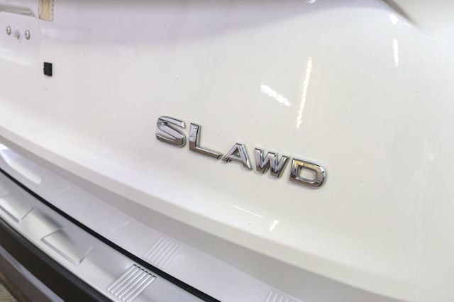 Used 2023 Nissan Rogue SL w/ SL Premium Package AWD/4WD image 9