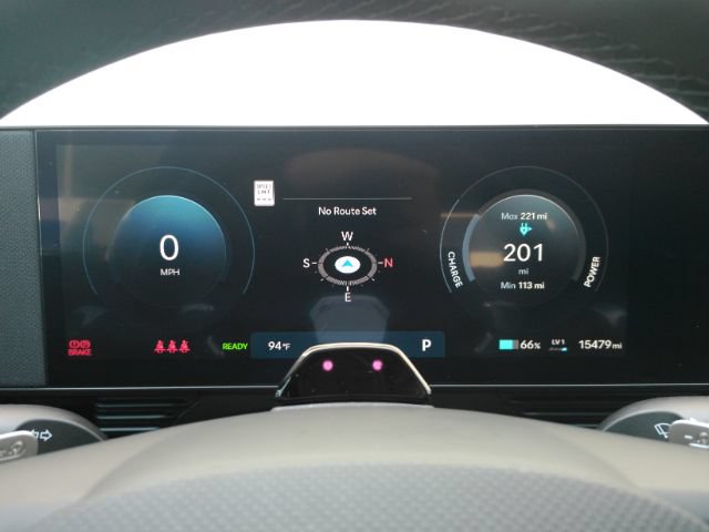 Used 2025 Hyundai Ioniq 5 SE RWD image 40