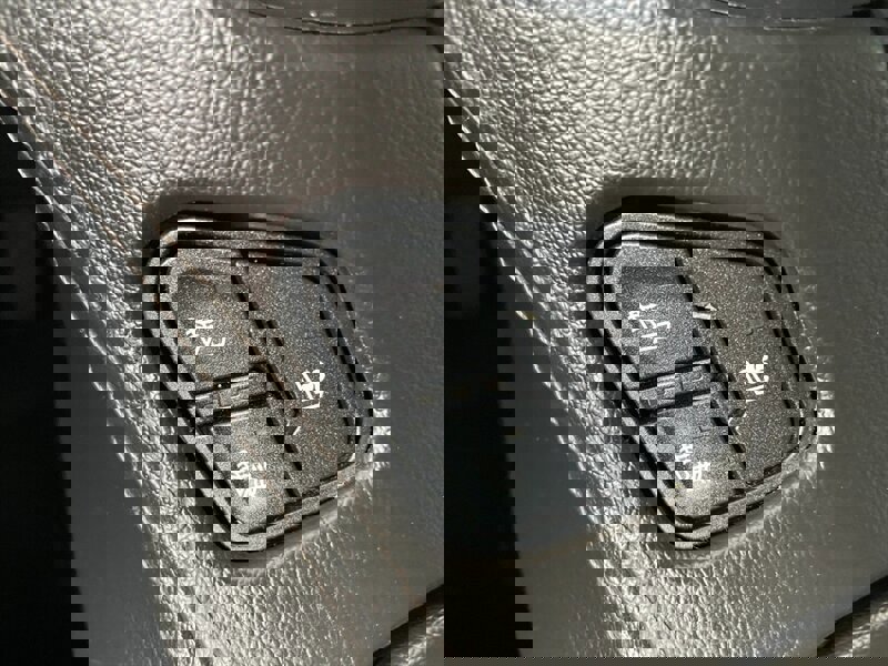 Used 2020 Chevrolet Suburban Premier image 40