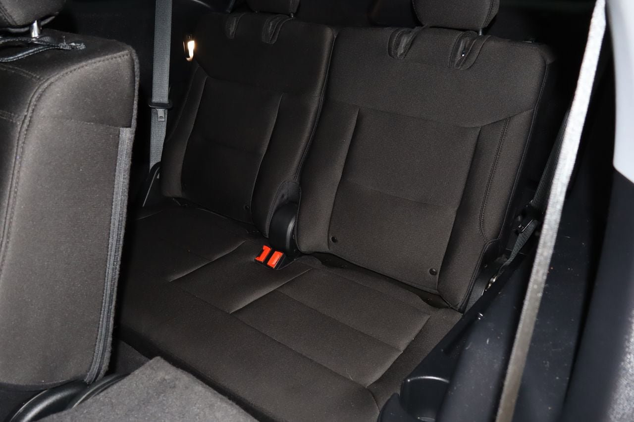 Used 2022 Ford Explorer XLT AWD/4WD image 6