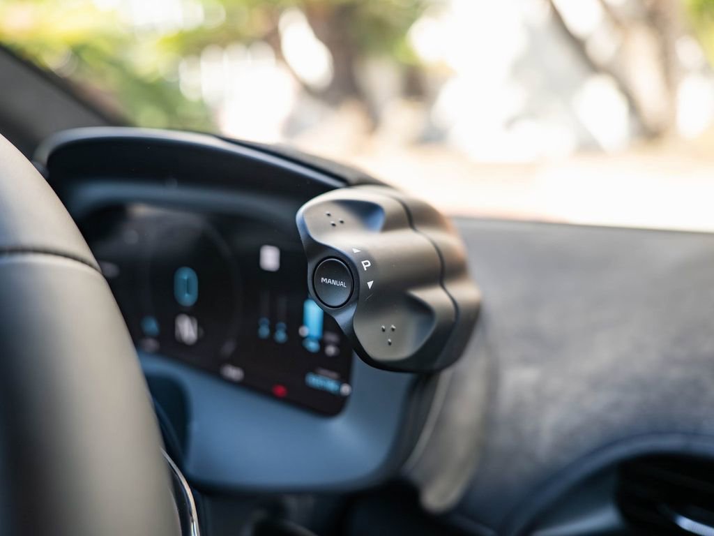 New 2026 McLaren Artura Spider image 15