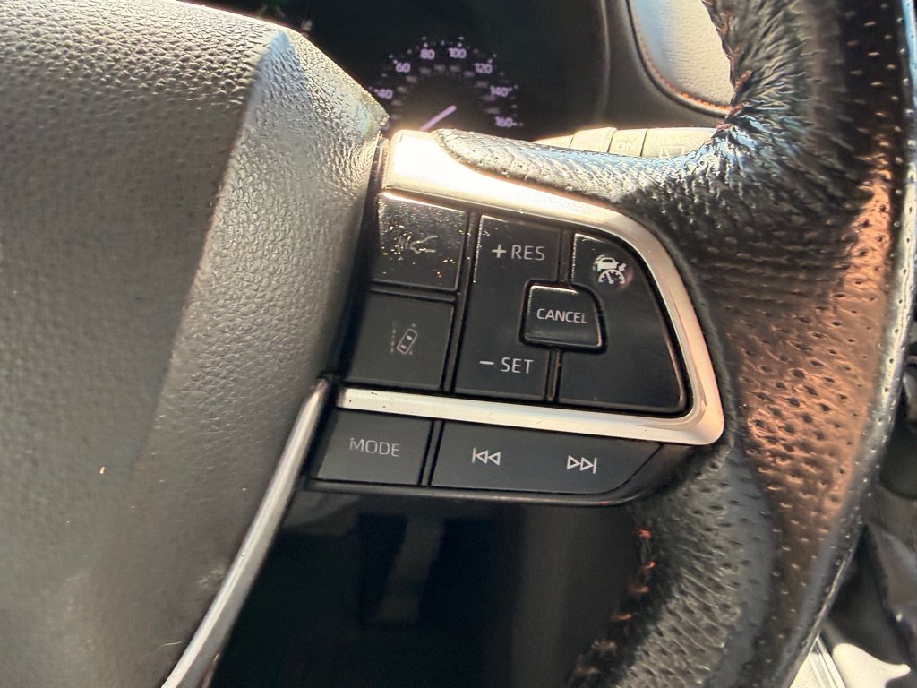 Used 2022 Toyota Sienna XSE w/ XSE Plus Package AWD/4WD image 22