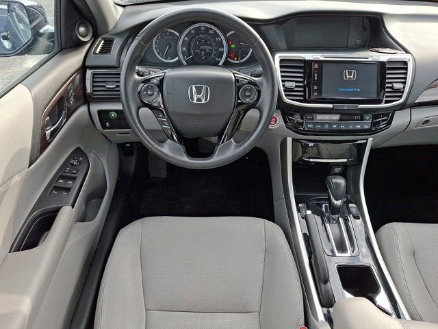 Used 2017 Honda Accord EX-L image 14