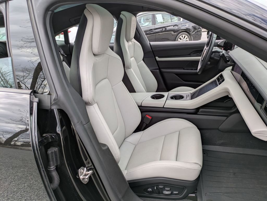 Used 2024 Porsche Taycan RWD image 24