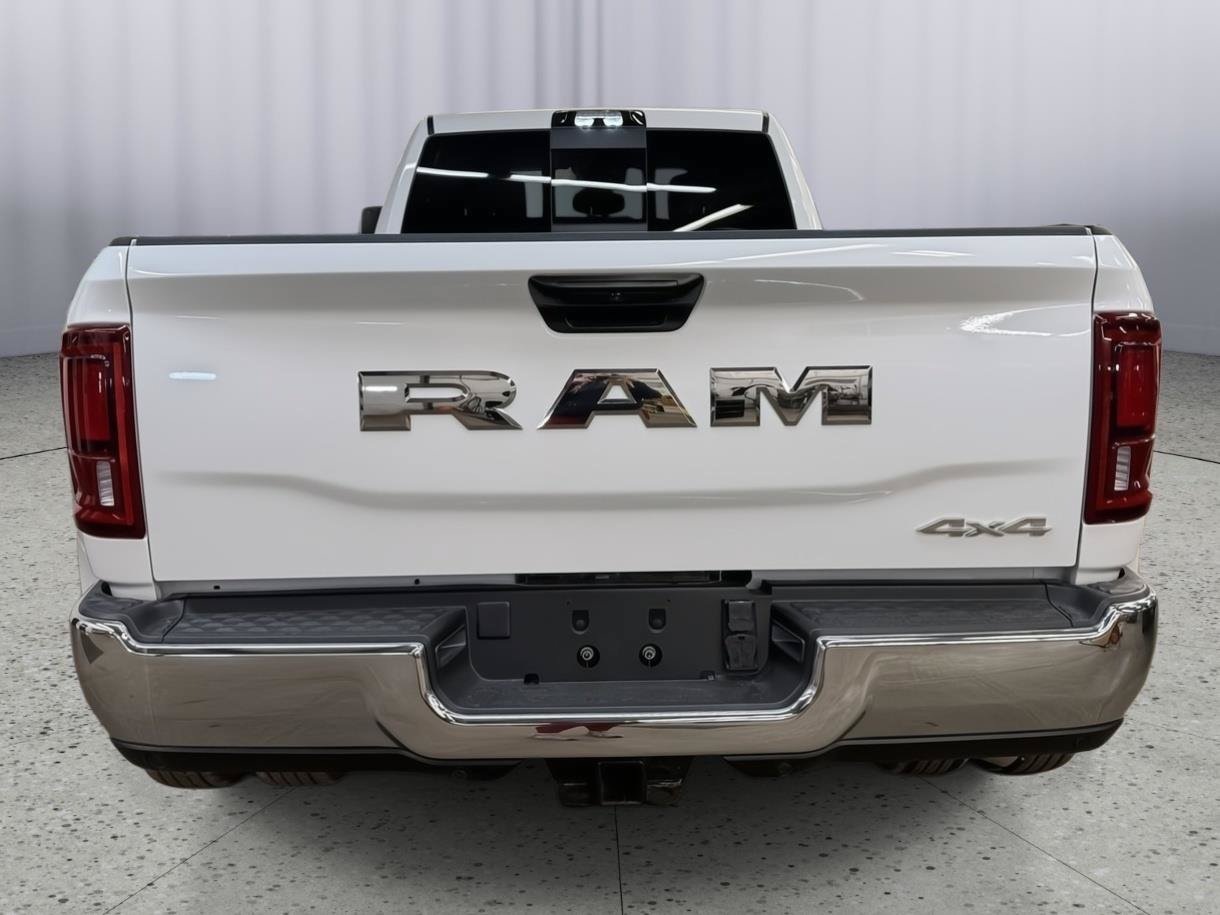 New 2026 RAM 3500 Tradesman AWD/4WD image 4