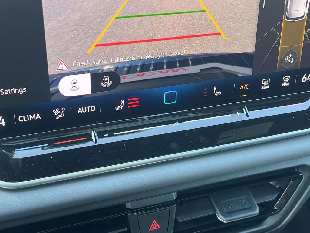 New 2026 Volkswagen Tiguan SE R-Line AWD/4WD image 22