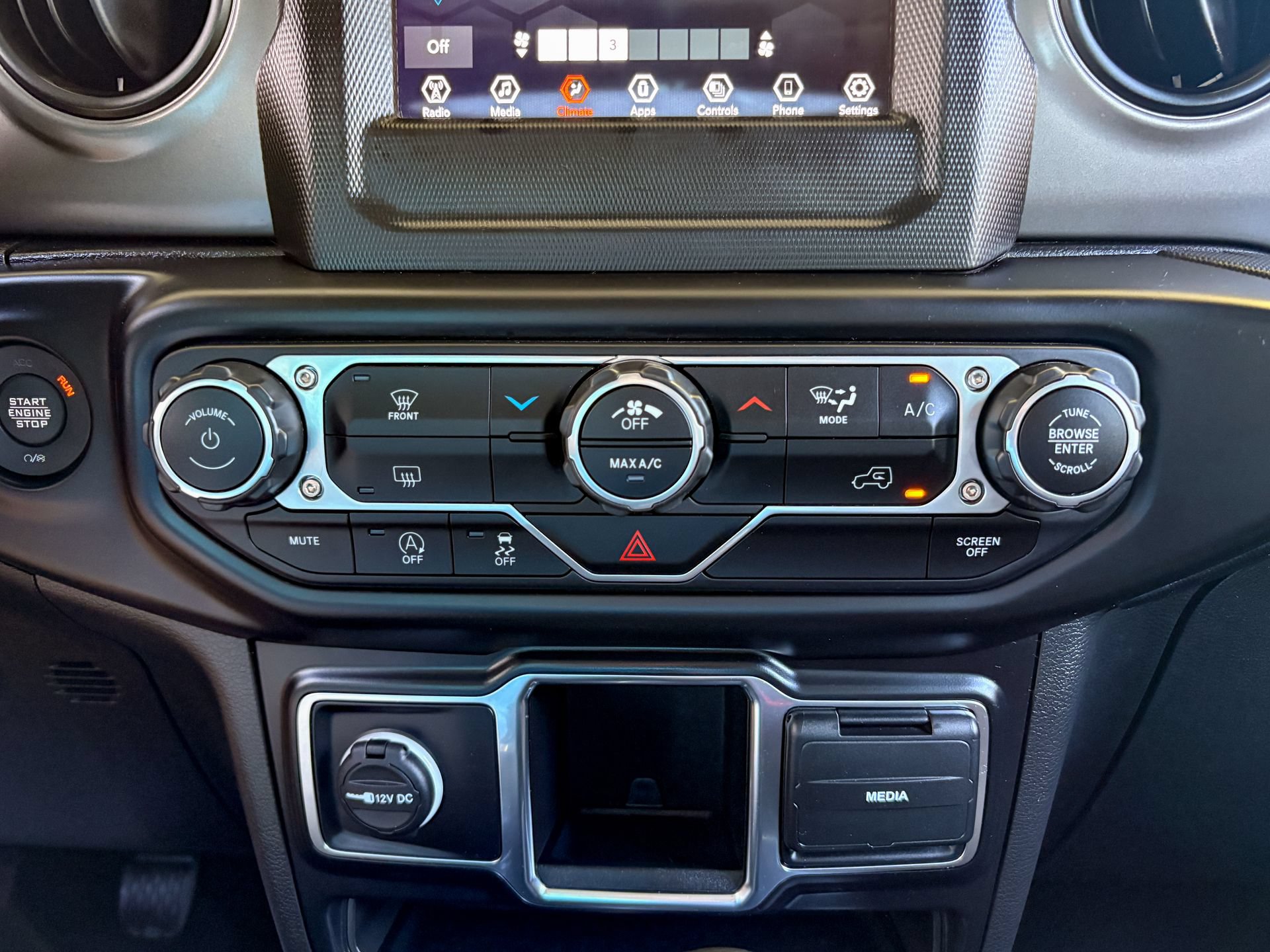 Used 2022 Jeep Wrangler Sport AWD/4WD image 22