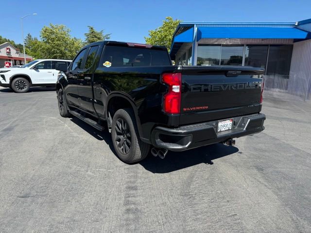 Used 2021 Chevrolet Silverado 1500 Custom w/ LPO, Dark Essentials Package RWD image 8