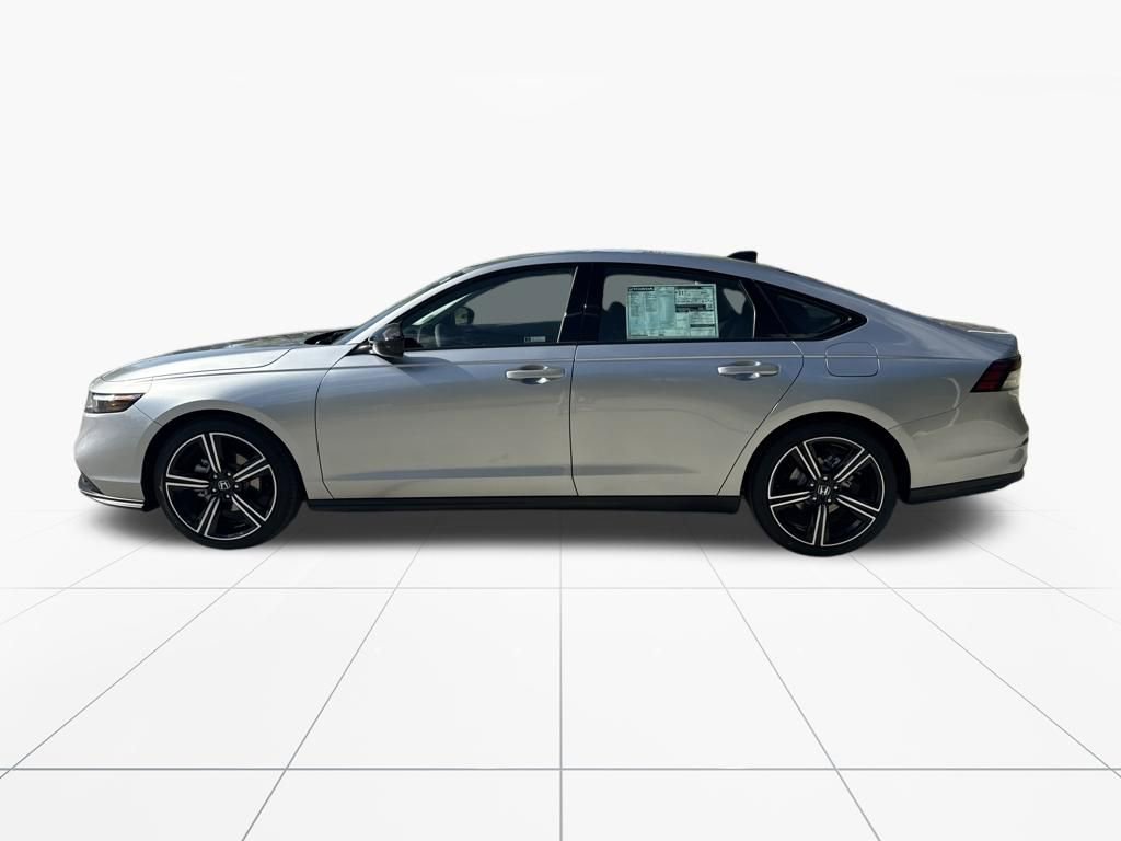 Used 2026 Honda Accord SE image 4