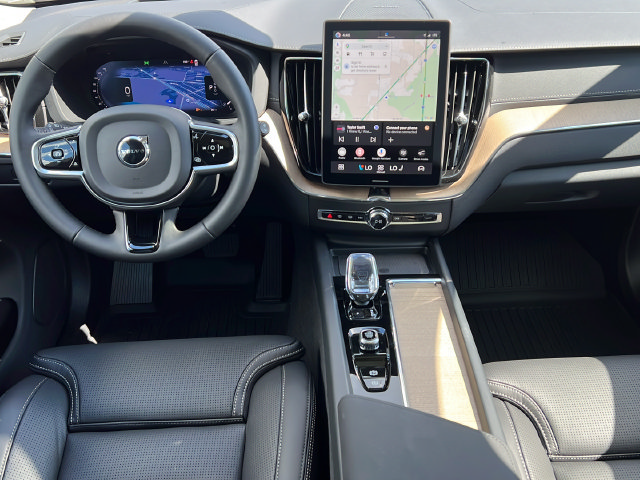 New 2026 Volvo XC60 B5 Ultra w/ Protection Package Premier AWD/4WD image 13