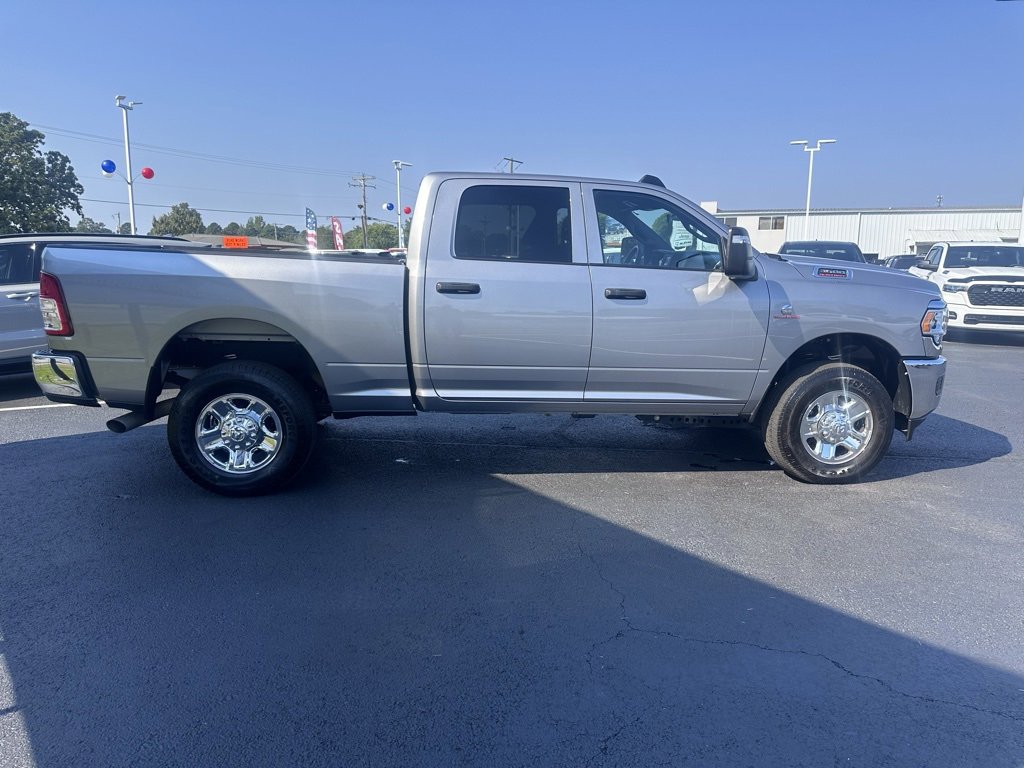 Used 2024 RAM 3500 Tradesman w/ Chrome Appearance Group image 28