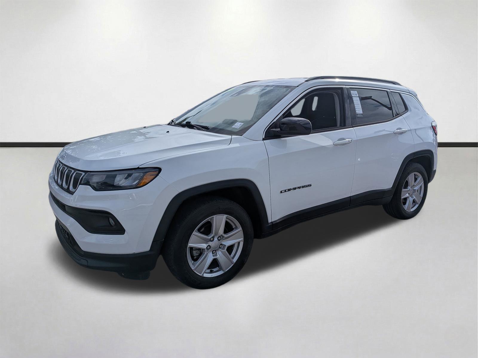 Used 2022 Jeep Compass Latitude FWD image 8