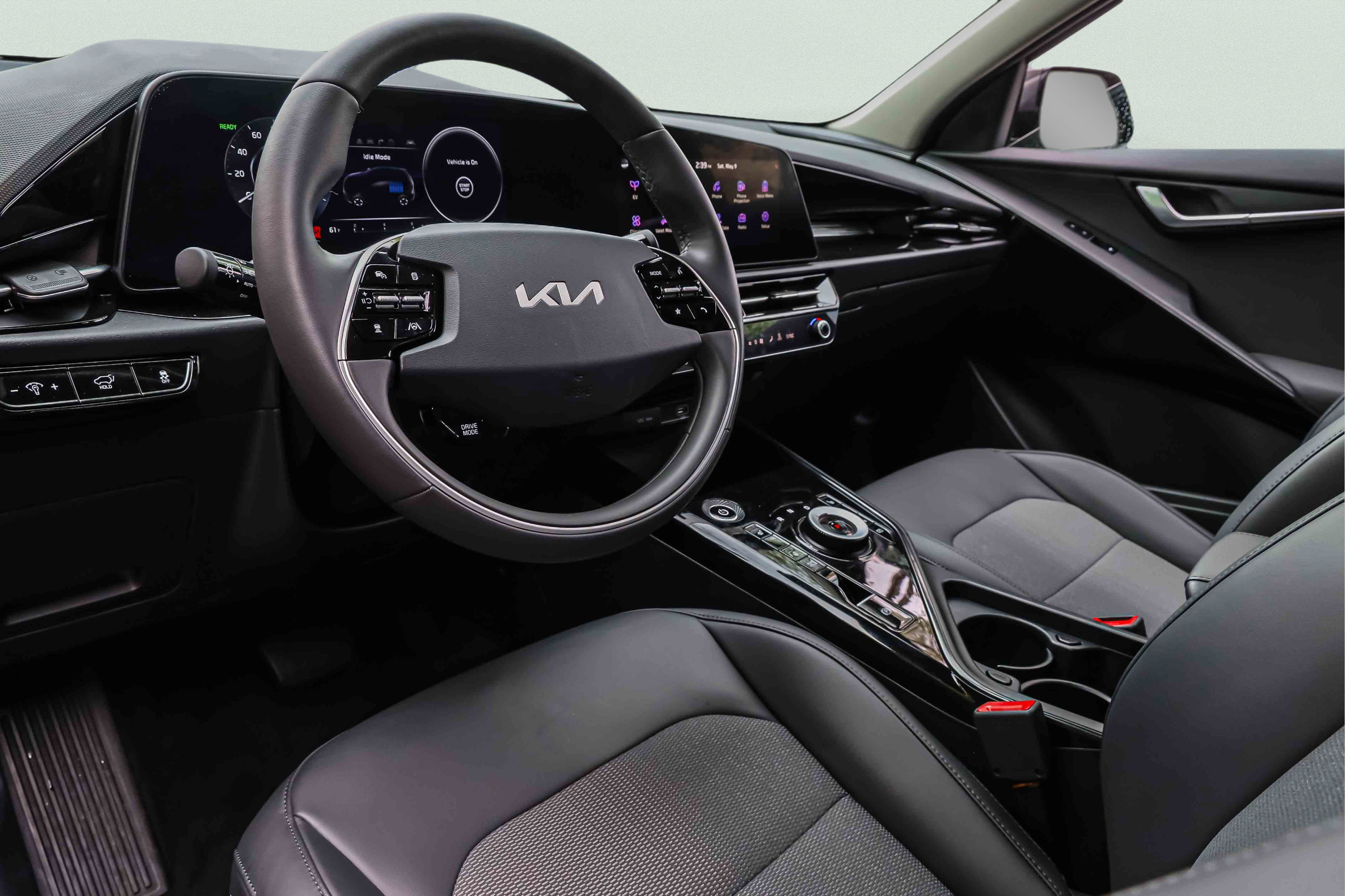 Certified 2025 Kia Niro Wind w/ Wind Preserve Package FWD image 24