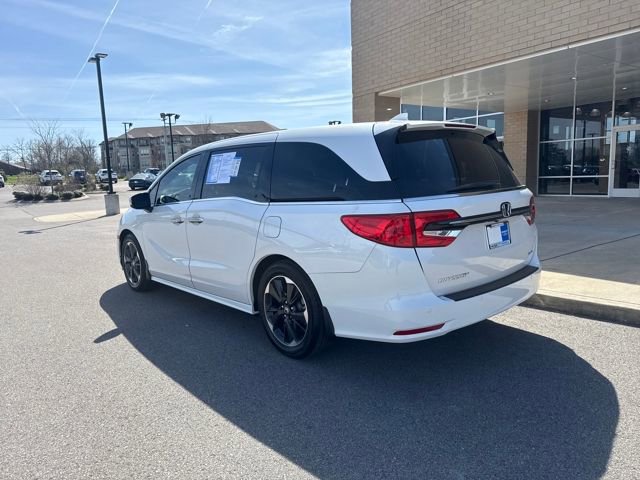 Used 2023 Honda Odyssey Elite image 2