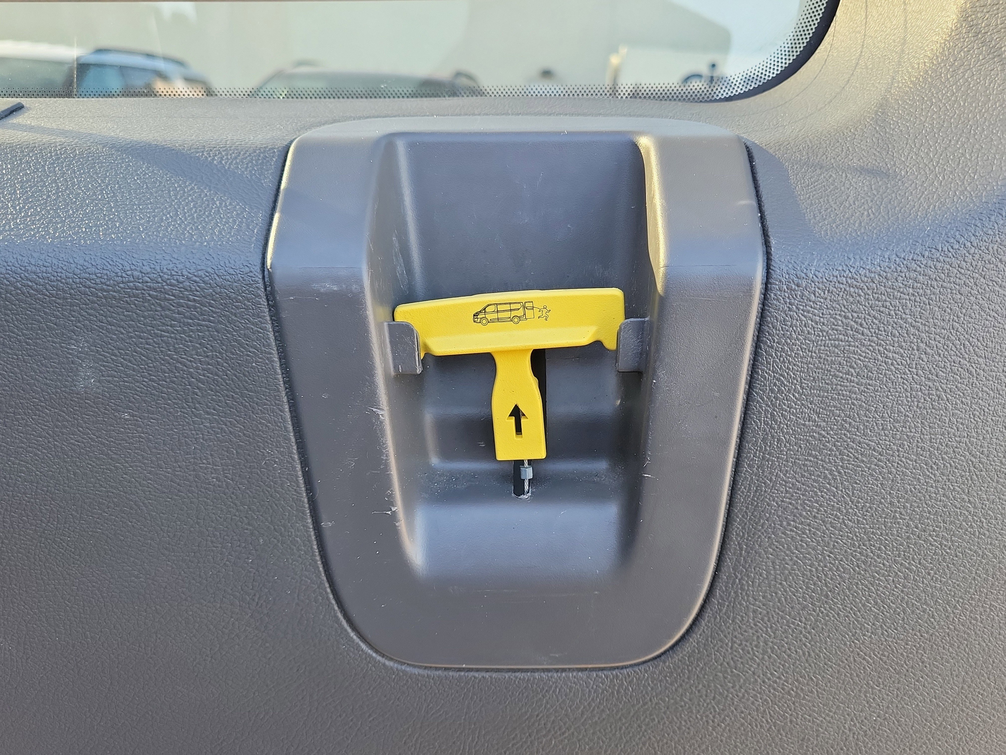 Used 2023 Ford Transit 350 XLT image 15