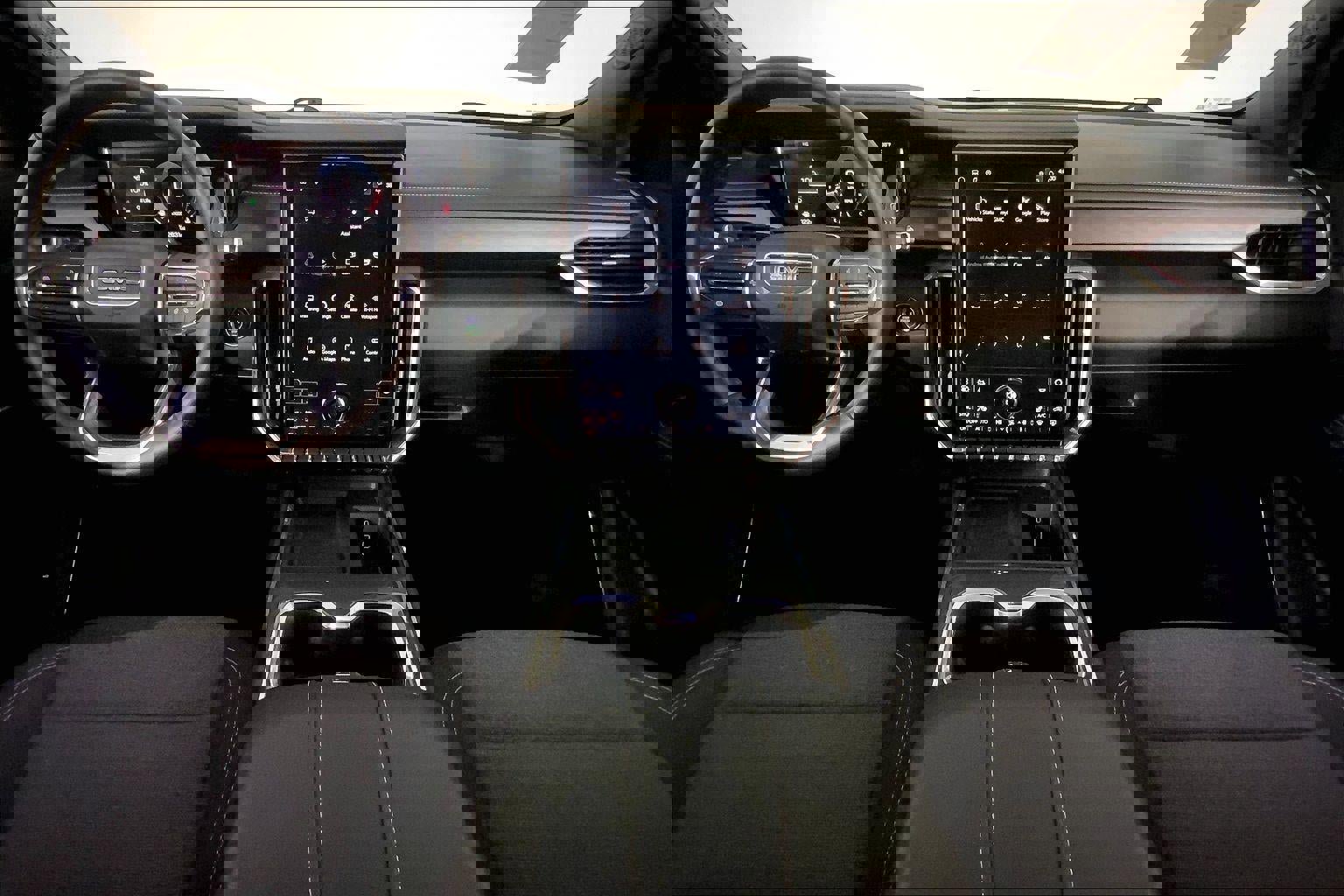 Used 2025 GMC Acadia Elevation image 15