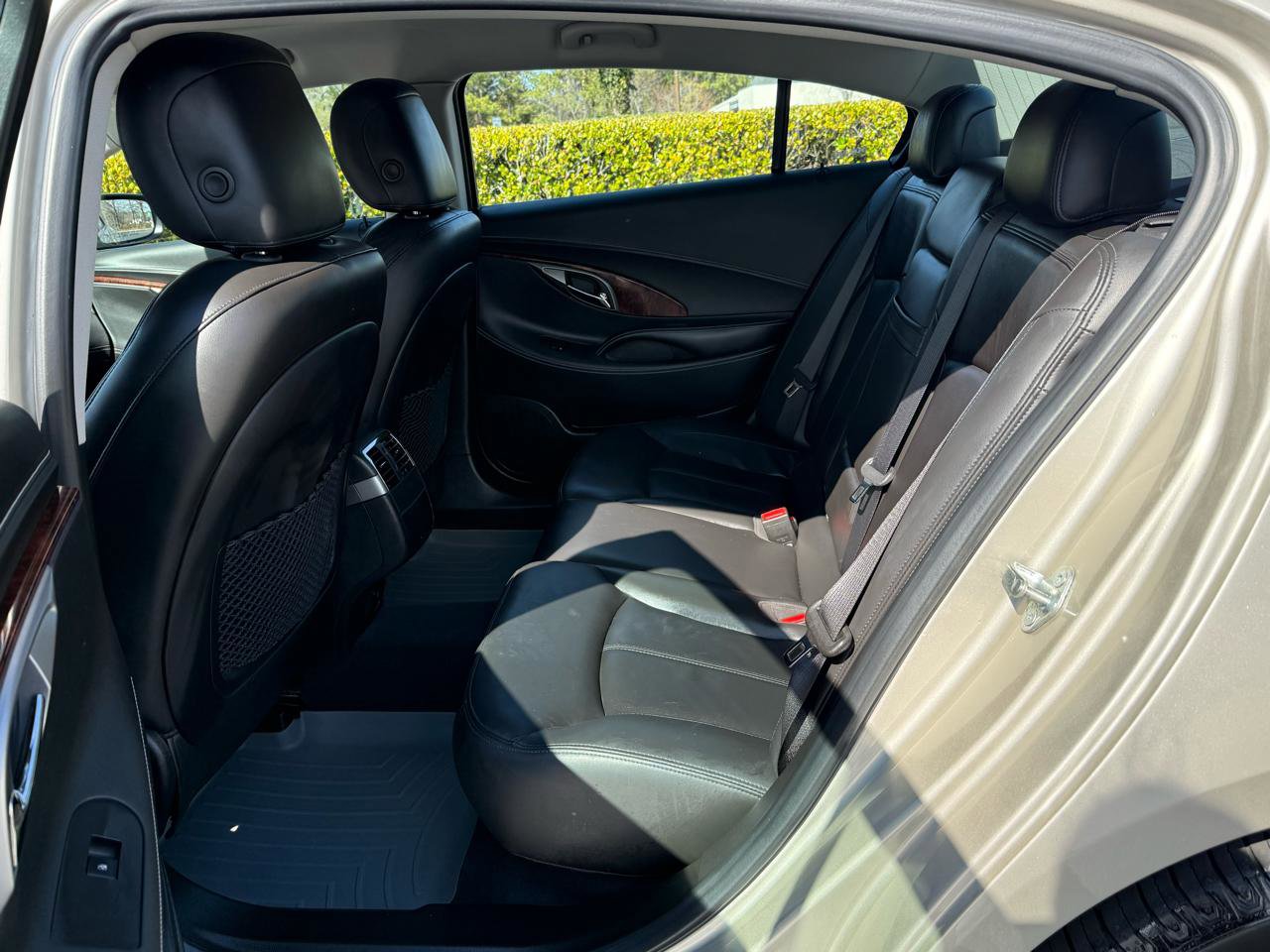 Used 2013 Buick LaCrosse Leather w/ Entertainment Package image 12