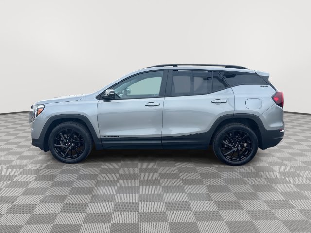 Certified 2024 GMC Terrain SLE w/ Driver Convenience Package FWD image 8