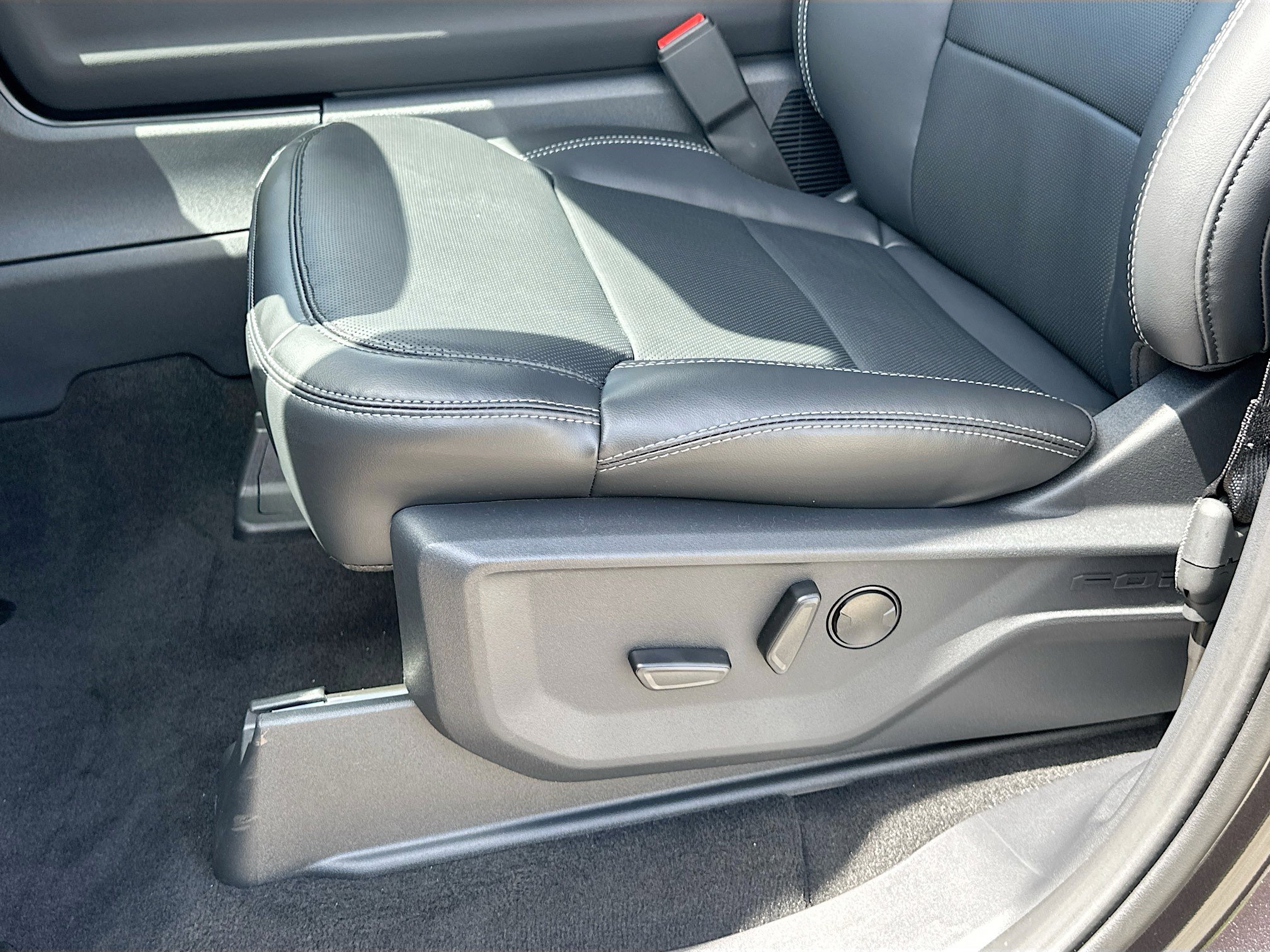 New 2026 Ford Expedition Max Platinum w/ Stealth Appearance Package image 14