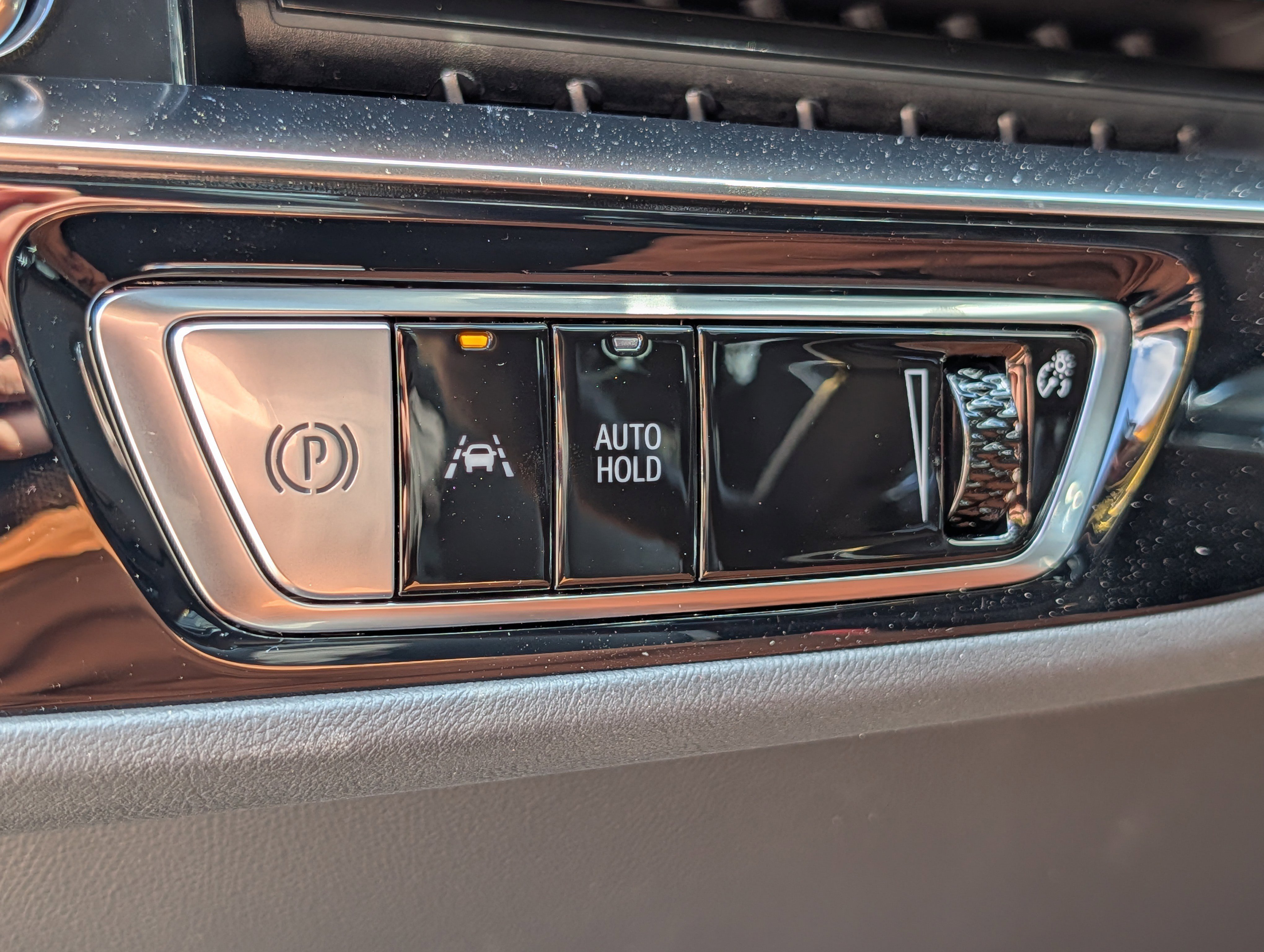 New 2026 Cadillac Optiq V AWD/4WD image 19