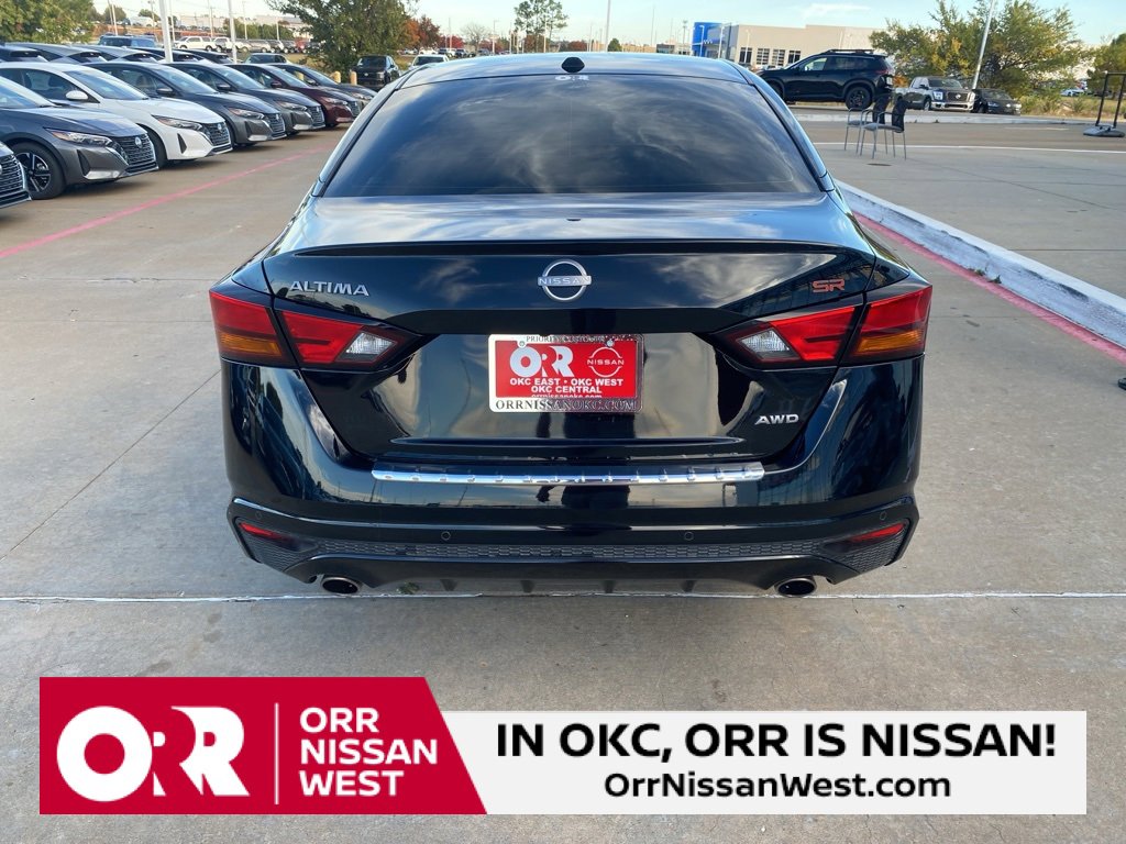 Used 2023 Nissan Altima 2.5 SR image 4