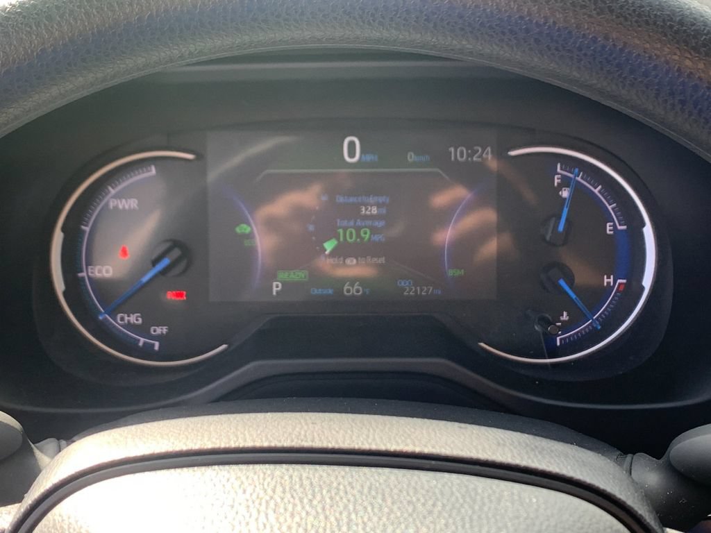 Used 2025 Toyota RAV4 XLE AWD/4WD image 29