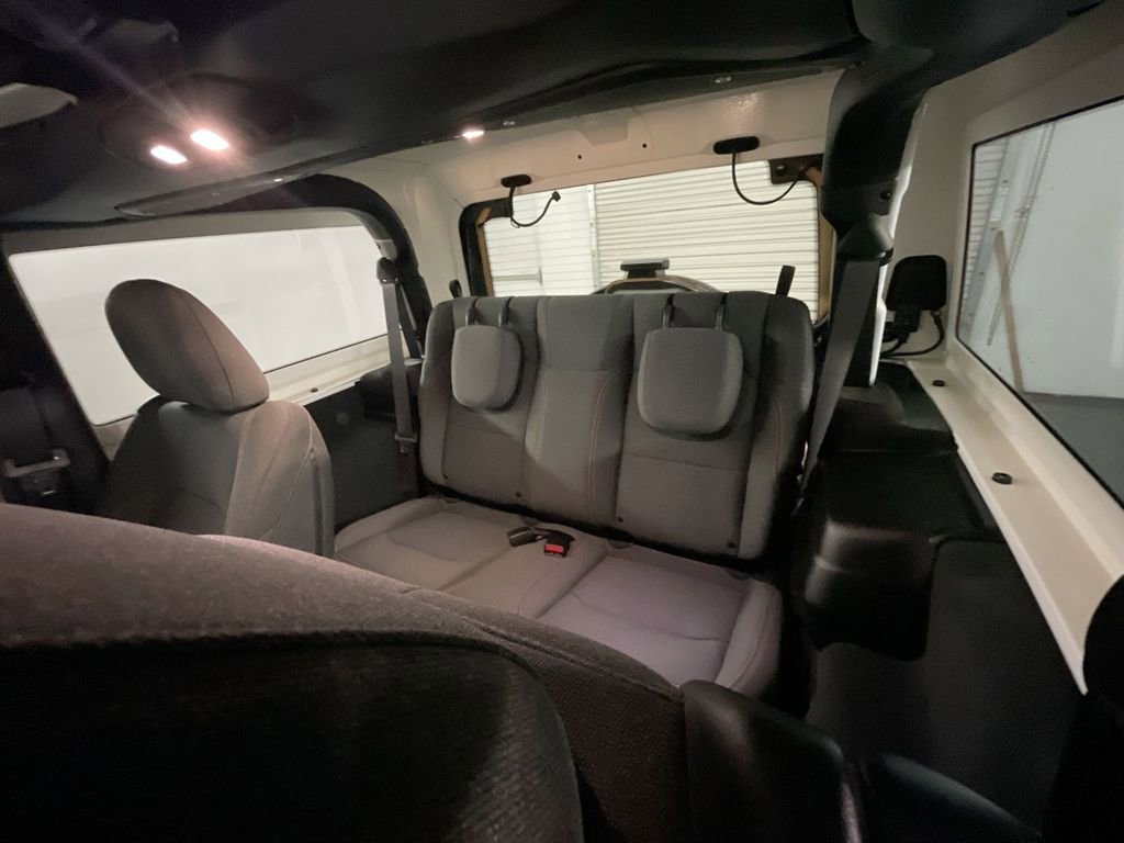 Used 2024 Jeep Wrangler Sport S image 22