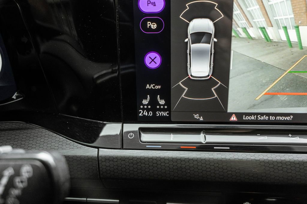 Used 2023 Volkswagen GTI Autobahn image 10