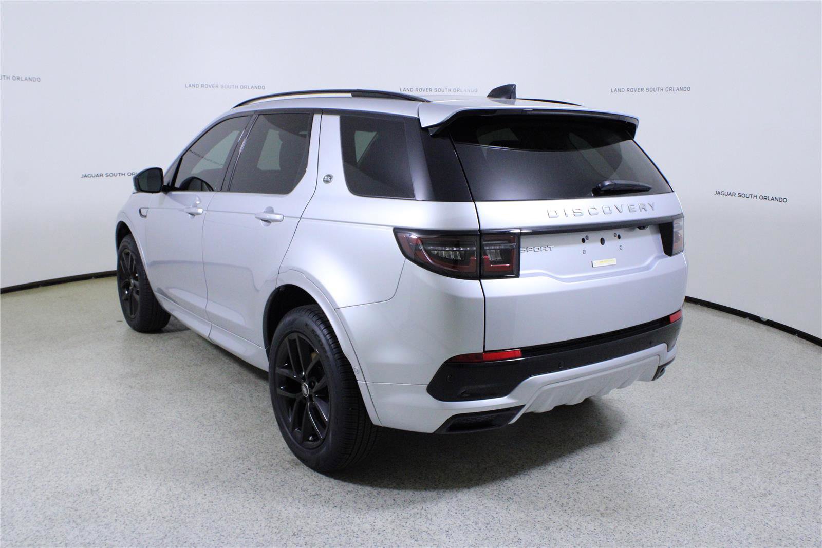 Used 2025 Land Rover Discovery Sport S AWD/4WD image 5