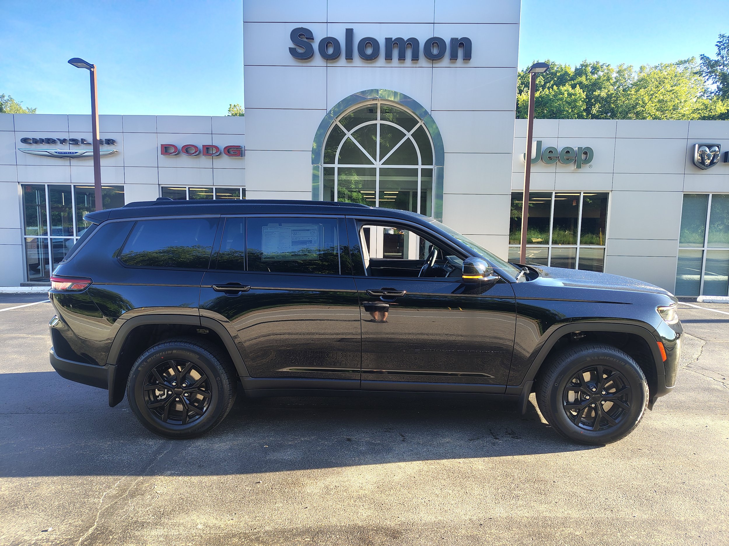 New 2026 Jeep Grand Cherokee L 4WD