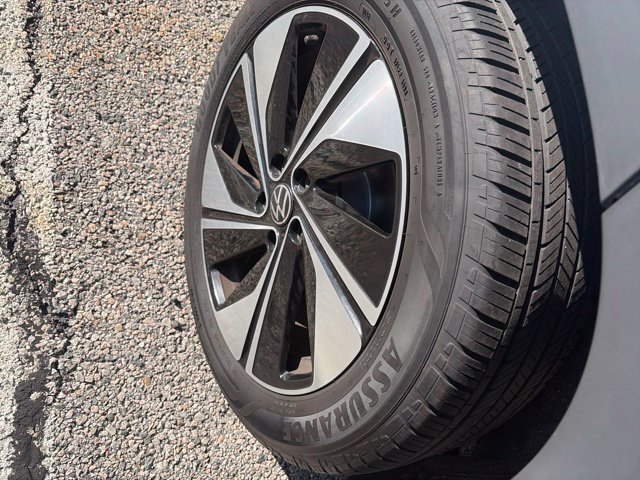 Certified 2023 Volkswagen Taos SE AWD/4WD image 11