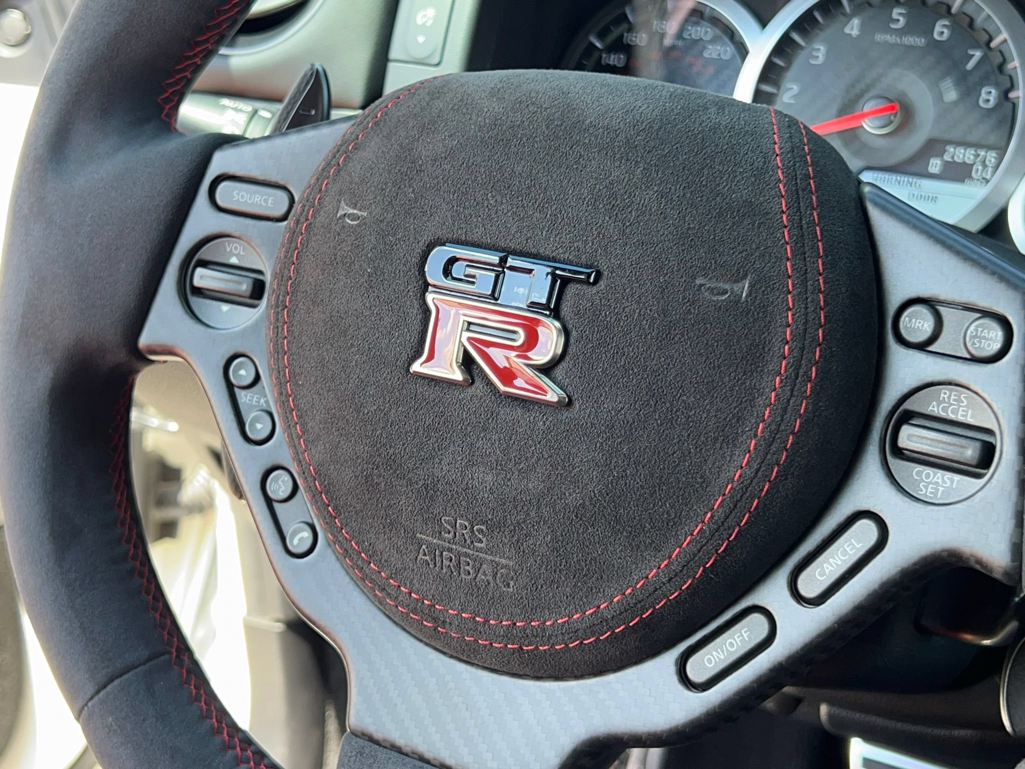 Used 2016 Nissan GT-R Black Edition AWD/4WD image 28
