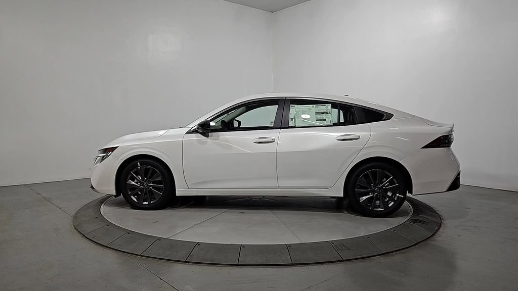 New 2026 Nissan Sentra SL FWD image 2
