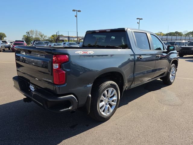 Used 2020 Chevrolet Silverado 1500 Custom w/ Custom Value Package AWD/4WD image 3