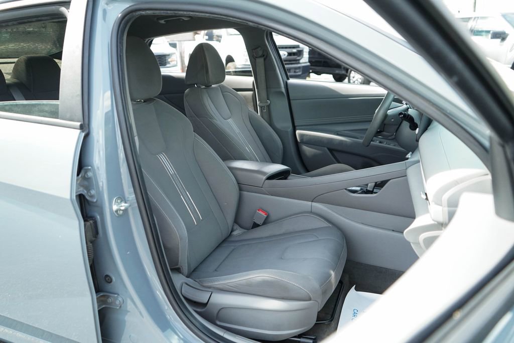 Used 2022 Hyundai Elantra SEL w/ Convenience Package image 31