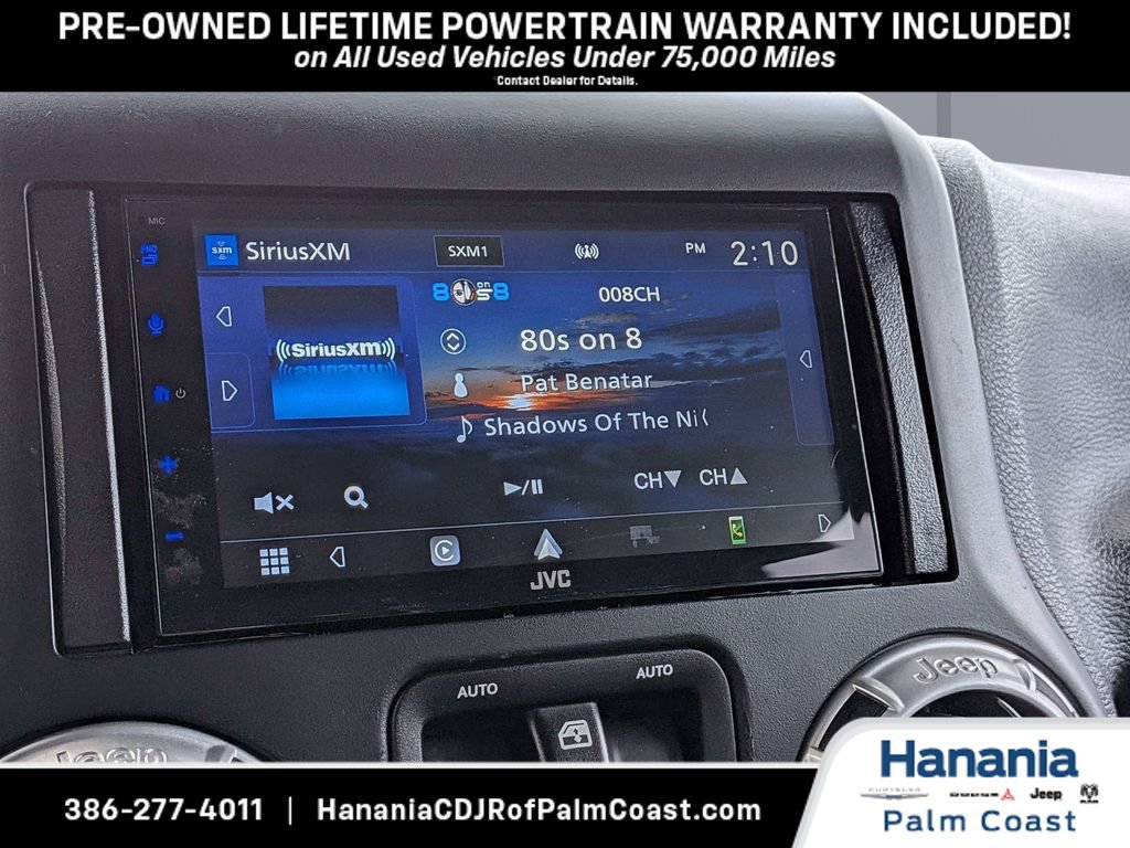 Used 2017 Jeep Wrangler Unlimited Sahara w/ Connectivity Group AWD/4WD image 18